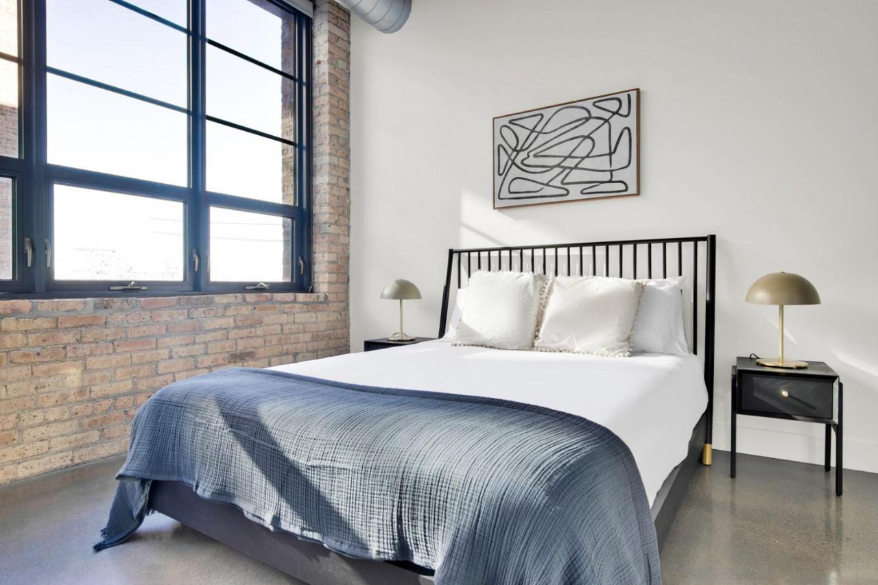Apartment Lincoln Park 2br W Lounge Roof Gym Nr Depaul Chi-566