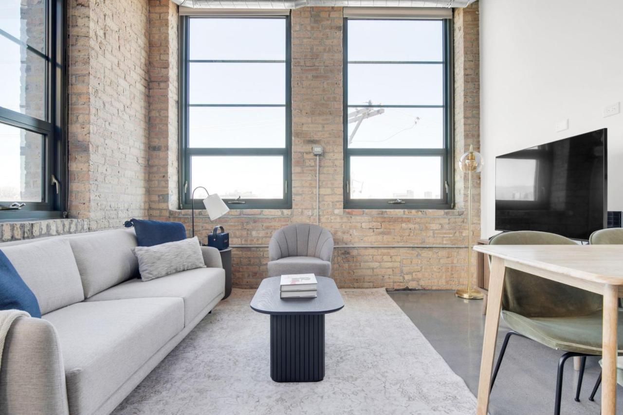 Lincoln Park 2br W Lounge Roof Gym Nr Depaul Chi-566 * Chicago