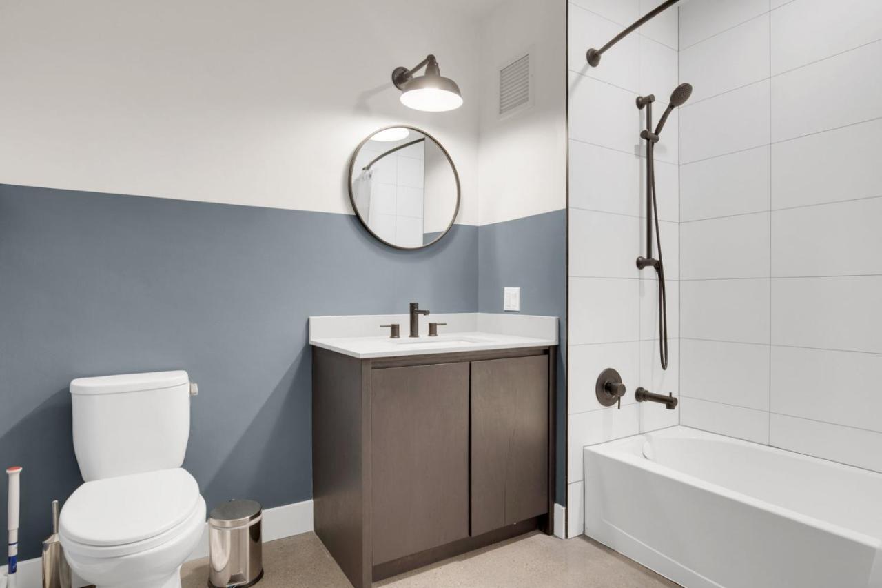 Lincoln Park 2br W Lounge Roof Gym Nr Depaul Chi-566 Apartment Chicago