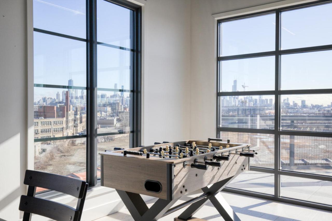 Apartment Lincoln Park 2br W Lounge Roof Gym Nr Depaul Chi-566 *